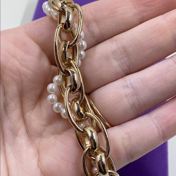 💛 Elegant Gold and Pearl Chain Necklace - Picture 3 of 5